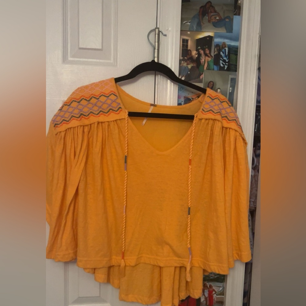 Free people tunic top!!